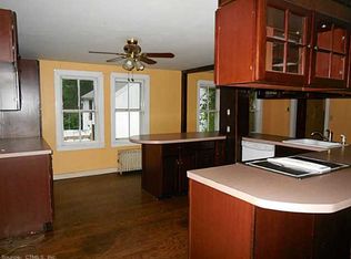 975 Storrs Rd, Mansfield, CT 06268