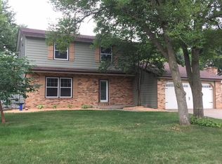 1008 Parkridge Dr, Onalaska, WI 54650