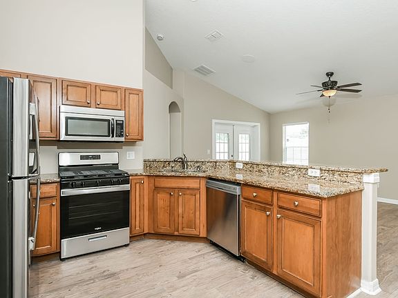 5th image of 11269 Taeda Dr