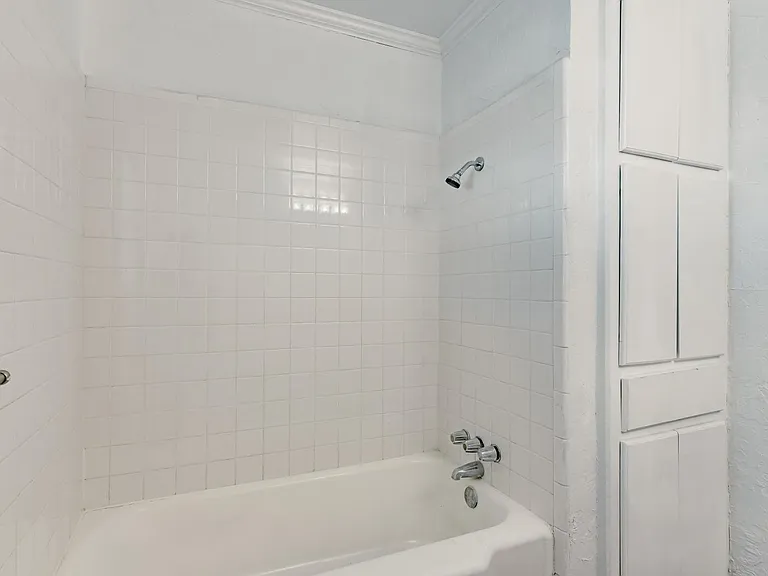5821 Circular Dr — Photo 30