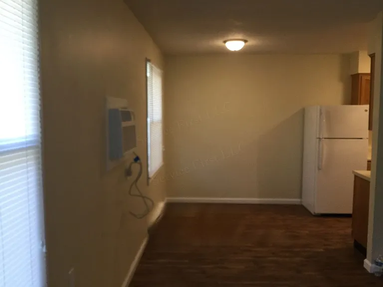 410 S Smith St — Photo 7