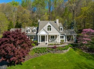 687 Harmony Brass Castle Rd, Phillipsburg, NJ 08865