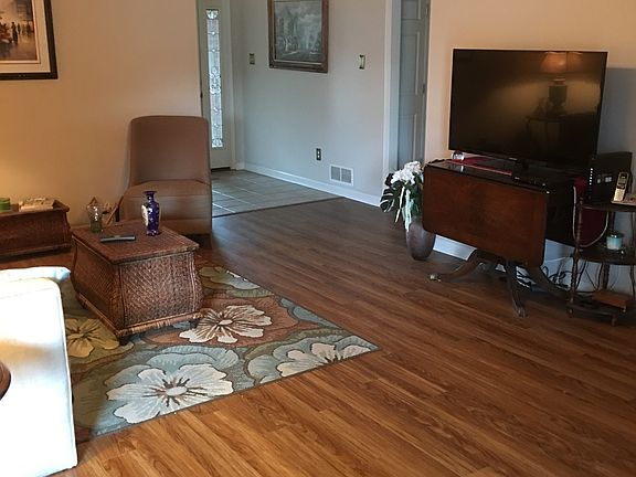 Large Living Room 