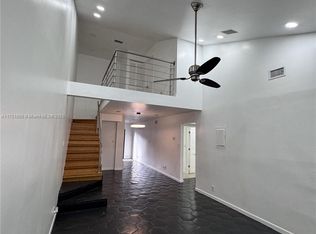 514 NE 211th Ter #514, Miami, FL 33179