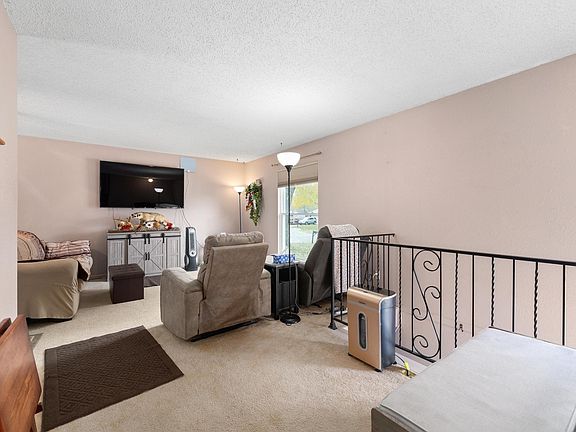 4th image of 4820 S Martinson Cir