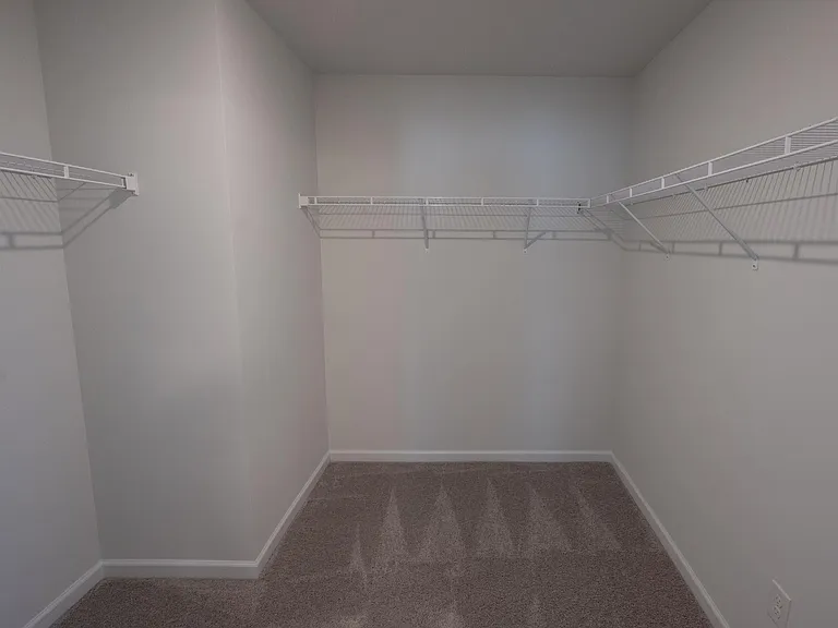 348 Braemar Dr — Photo 10