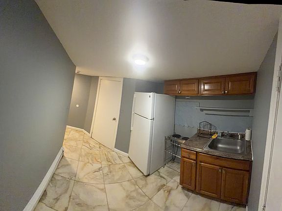 3rd image of 1506 38th St