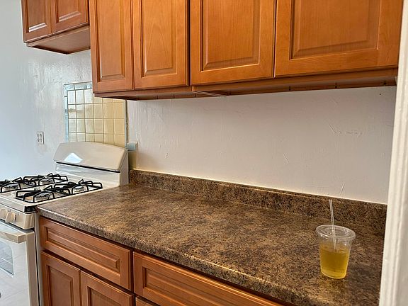 4th image of 2160 Wallace Ave APT 5K