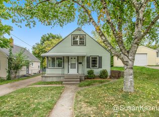 749 Lydia St NE, Grand Rapids, MI 49503