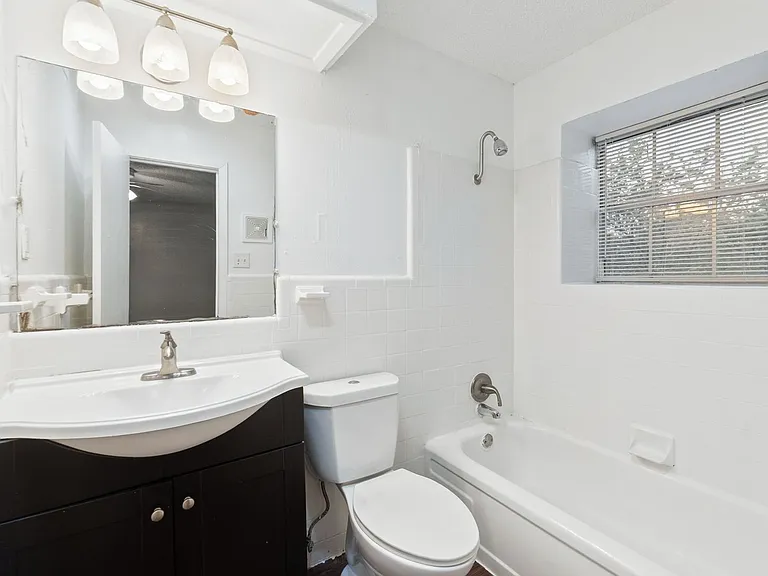 Urban Villas — Photo 27