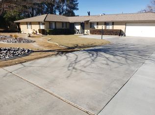 14972 Tacony Rd, Apple Valley, CA 92307
