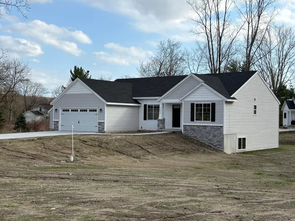 7884 Cannonsburg Rd, Rockford, MI 49341