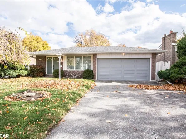 279 Cook St, Barrie, ON L4M 4H7