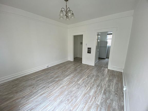 5th image of 733 Fillmore St