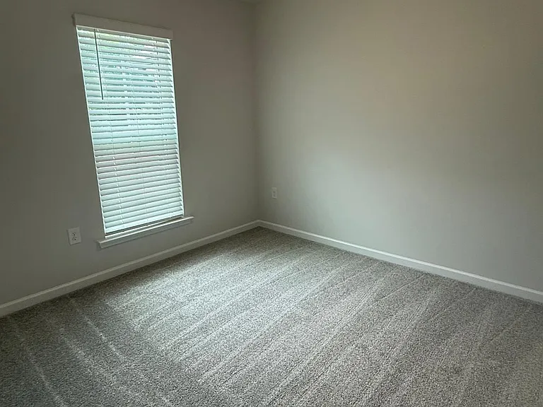 260 Ravenscraig Park Pl — Photo 21