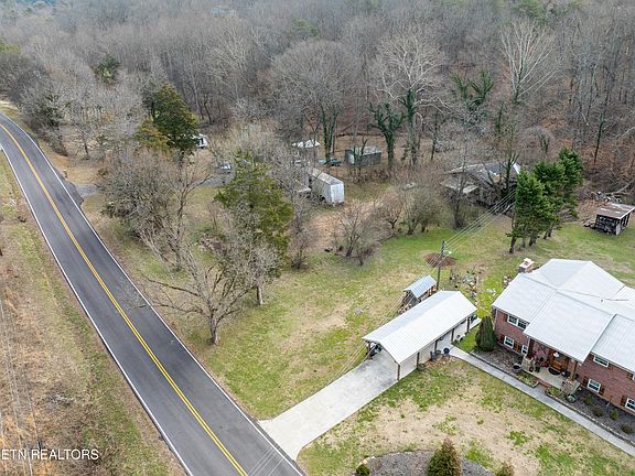 4th image of 1747 E Old Topside Rd