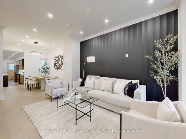 59 Shirley St, Toronto, ON M6K 1T2