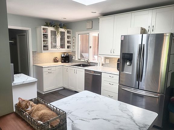 5th image of 1046 Glen Echo Ln