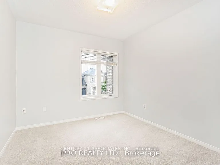 2410 Emerson Dr — Photo 19