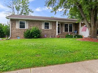 8766 Arcadia Dr, Newburgh, IN