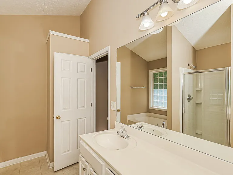 22 Tillbrook Trl — Photo 12