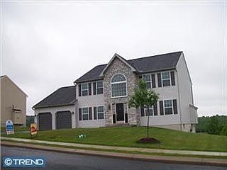 5th image of 67 Sunglo Dr