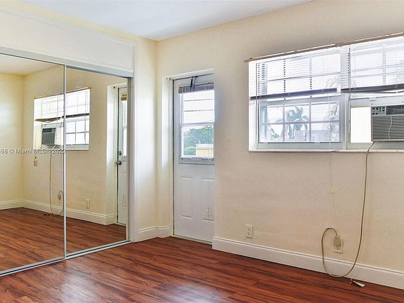 5th image of 5420 NE 22nd Ter APT 19