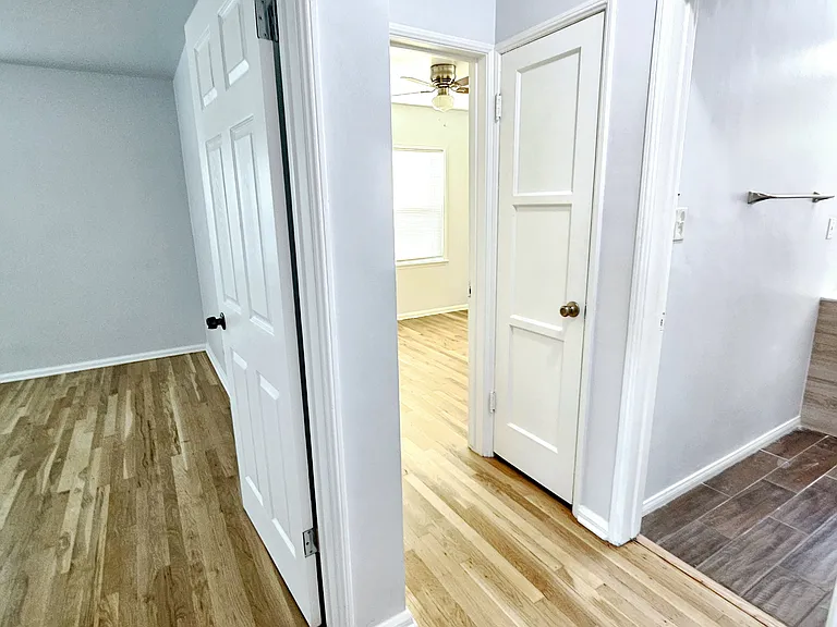 827 W Huntington Dr #A — Photo 10