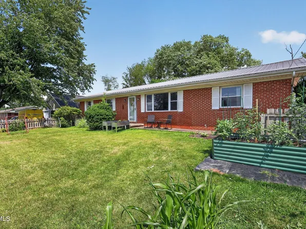 102 Virginia Dr, Greeneville, TN 37745