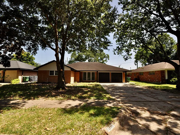 7634 Wynlea St — Photo 24