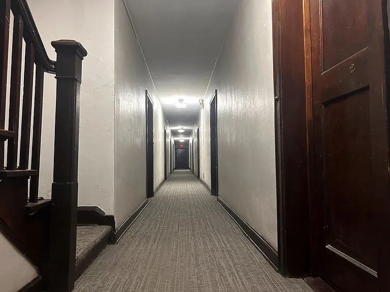 Lower East Side Milwaukee Studio and One bed Apartments- Flexible Lease Terms — Photo 17