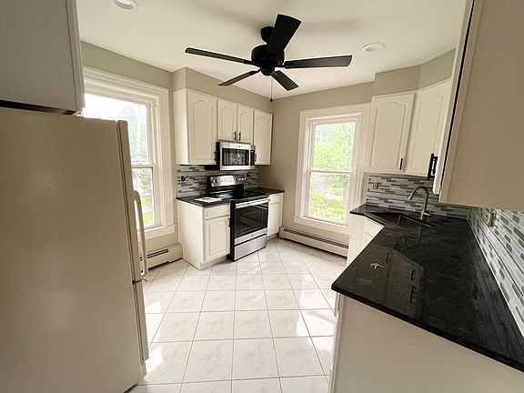 3rd image of 139 Manville Rd Floor 2