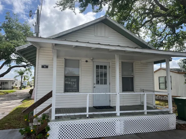 2800 Manatee Ave E #10, Bradenton, FL 34208