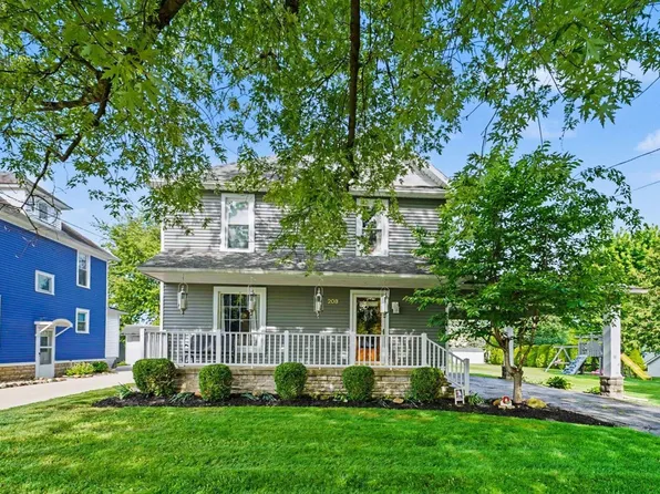 208 Kinney St, Bellevue, OH 44811