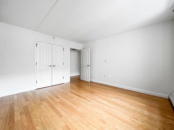 5th image of 121 E 110th St #3H
