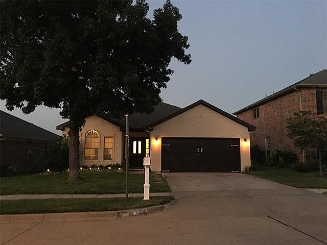 1st image of 900 Stafford Station Dr
