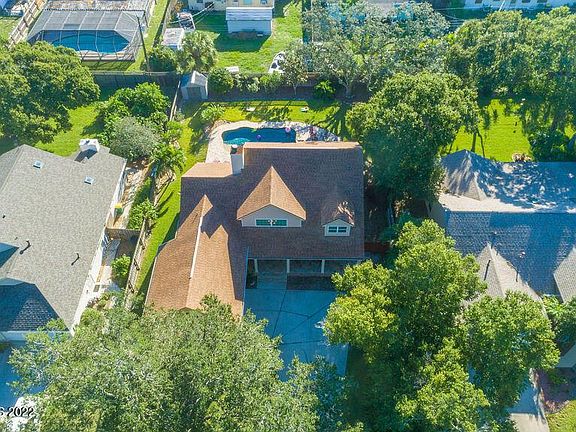 3rd image of 4355 Wood Haven Dr