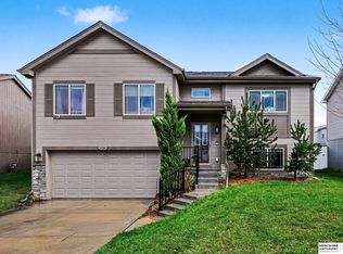 8520 Baker St, Omaha, NE 68122