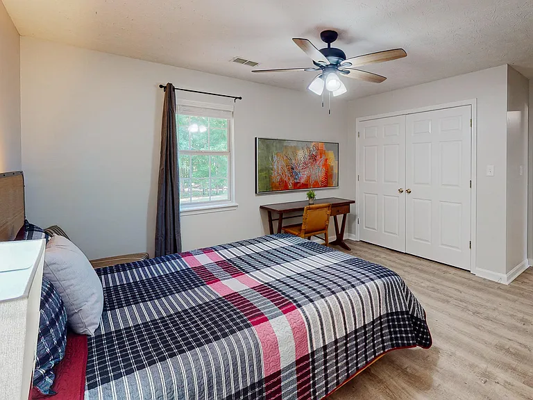 Big Oak Cir — Photo 2