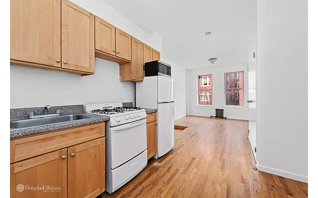 Rented by Douglas Elliman | media 5