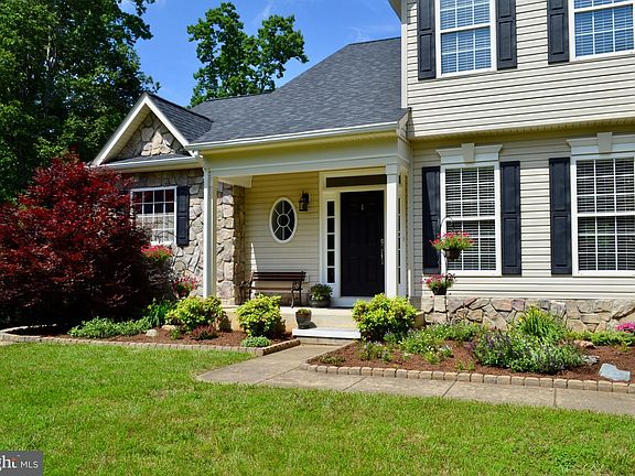 2nd image of 5 Eddy Stone Ct
