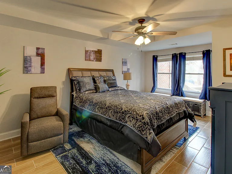 4915 Lake Forest Dr SE — Photo 14