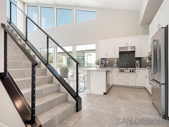 2nd image of 8587 Aspect Dr