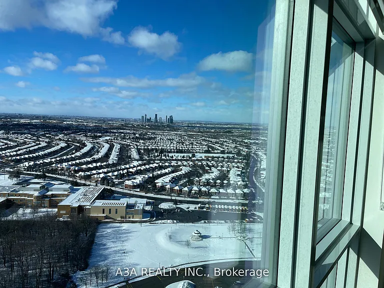 50 Upper Mall Way #Penthouse 02 — Photo 24