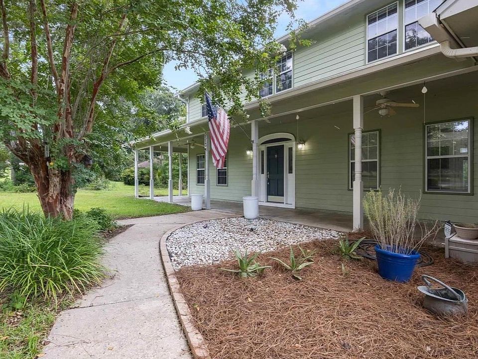 1st image of 3513 Carrington Dr