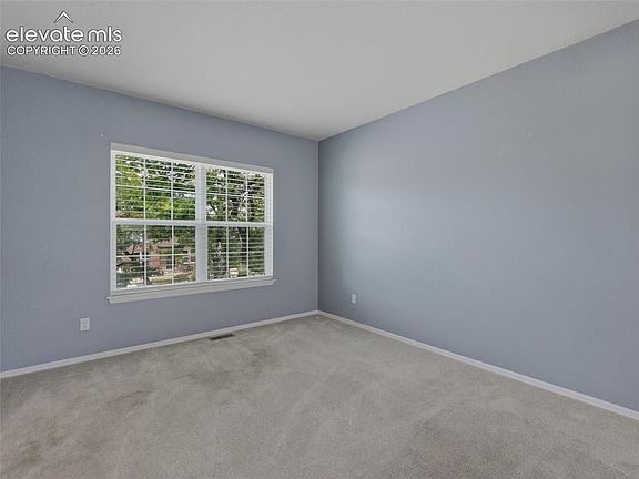 5th image of 745 Herbglen Ct