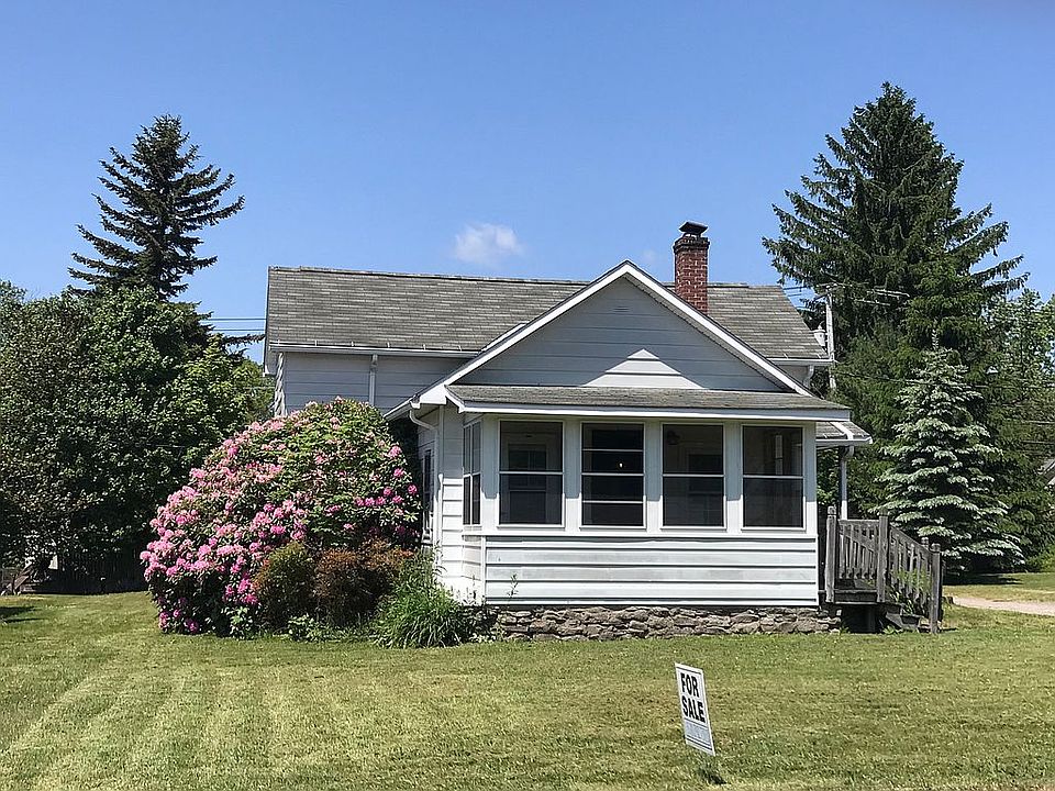 Newly Renovated 4 Season 