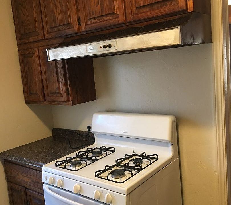 1st image of 2044 NE 18th St