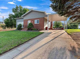 109 N 48th St, Rapid City, SD 57702