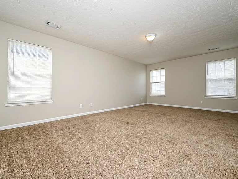 145 Meadowridge Dr — Photo 8